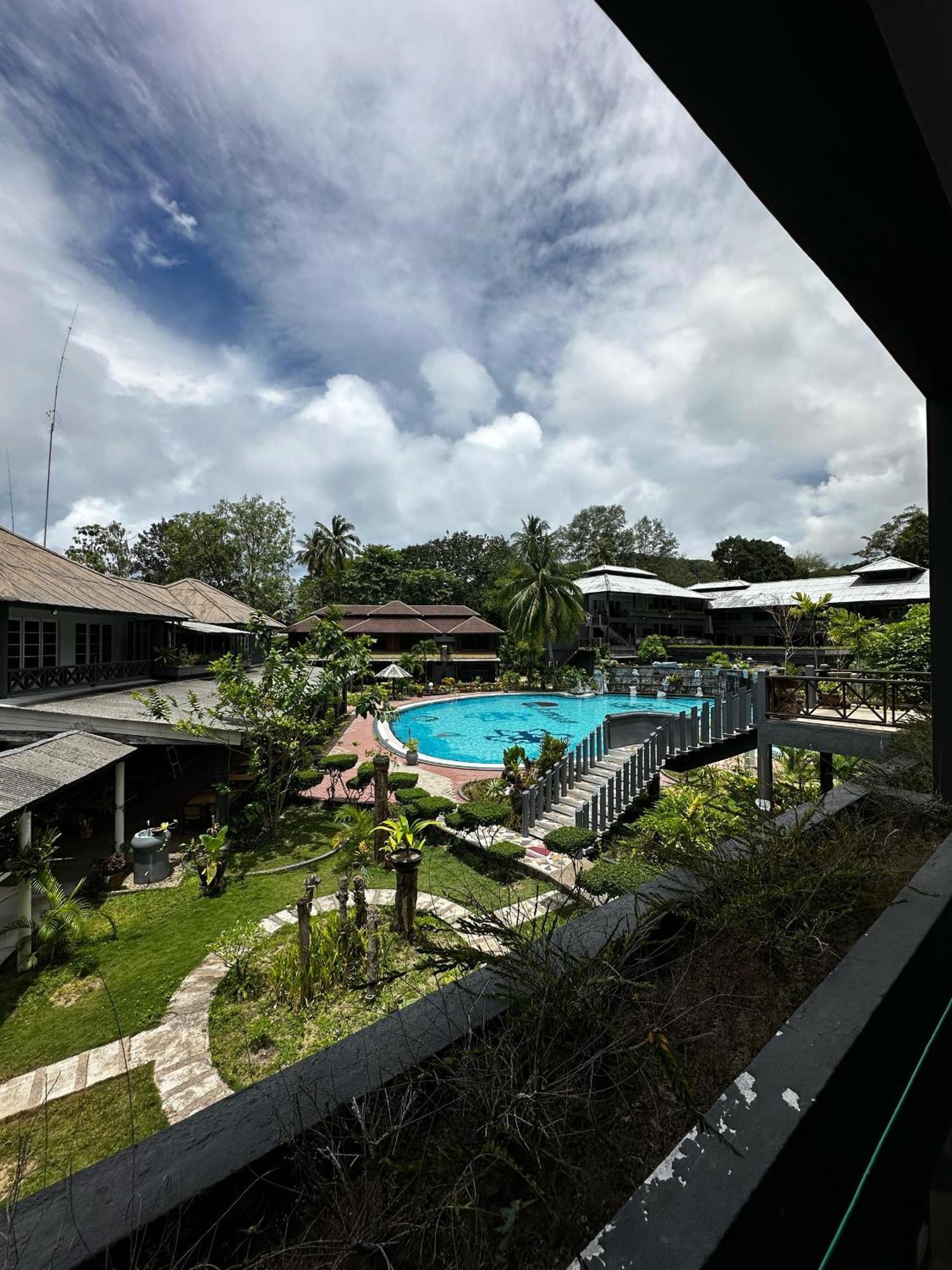 Beach Resort - Arwana Perhentian Besar Кампунг-Куала-Бесут Экстерьер фото