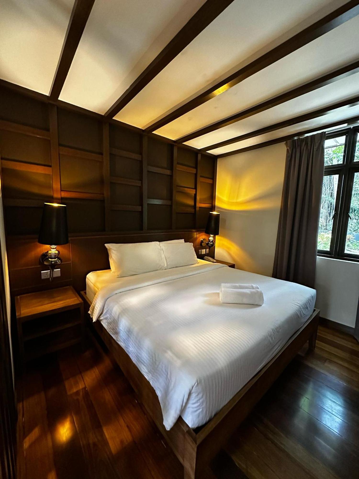 Beach Resort - Arwana Perhentian Besar Кампунг-Куала-Бесут Экстерьер фото